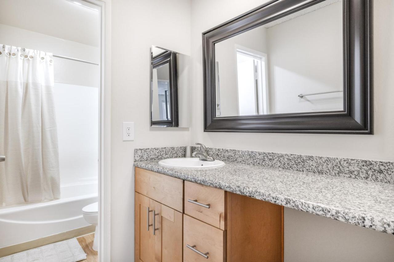 Playa Del Rey 2br W Pool Gym Nr Lax Lax-426 Apartment Los Angeles